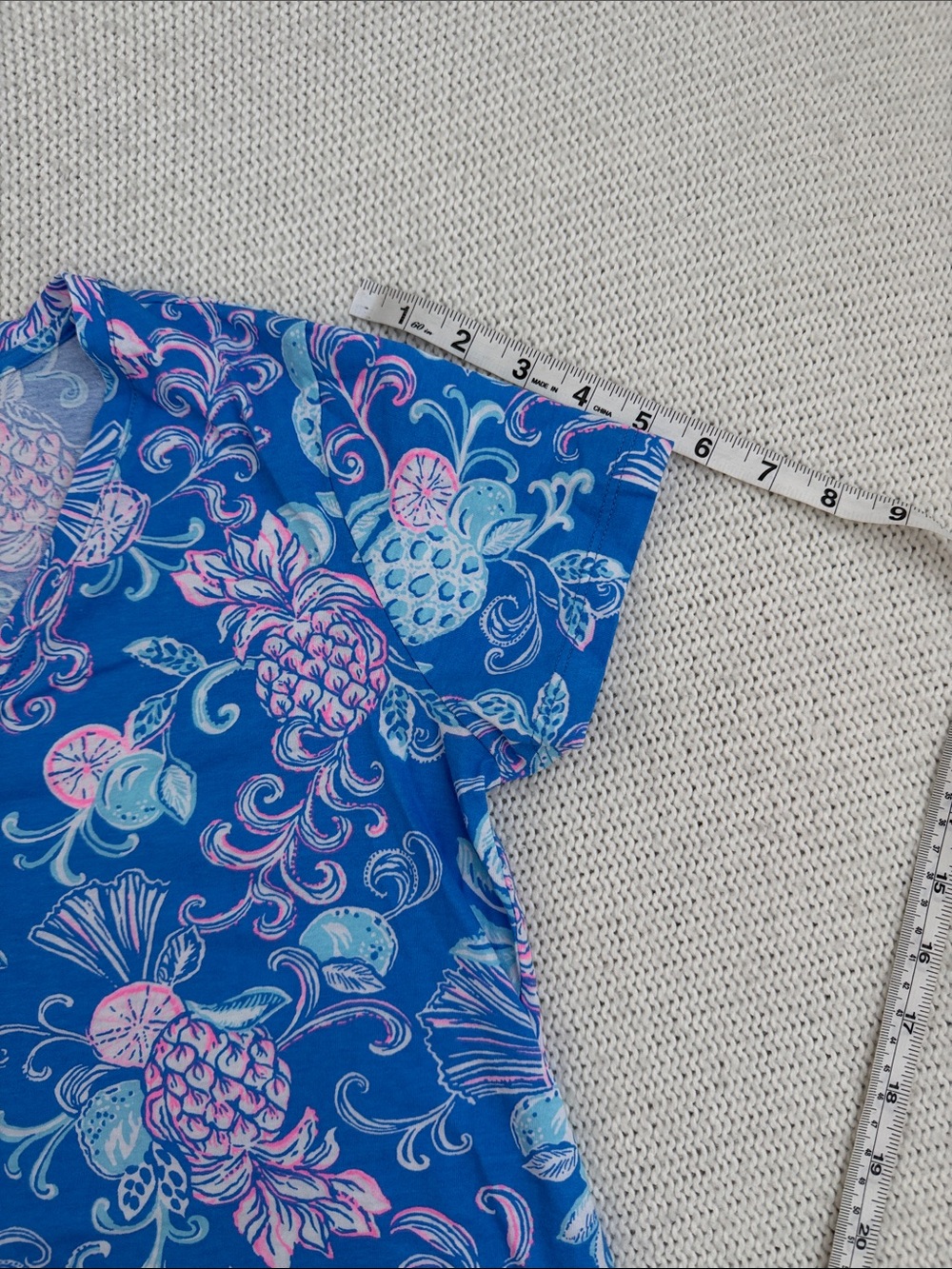 Lilly Pulitzer Meredith Short Sleeve Tee in Sunwashed Blue Citrus Crush Size Med - Picture 7 of 9